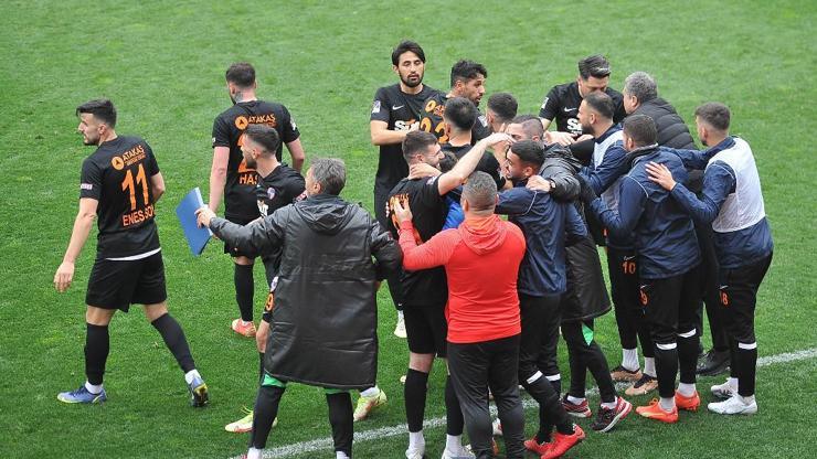 Deprem mağduru İskenderunspor, İstanbul’da oynanan ilk maçını kazandı
