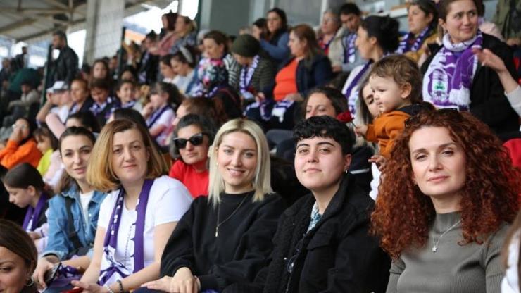 Artvin Hopaspordan kadınlara ücretsiz maç etkinliği