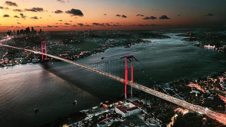 İstanbulda sahil kenarındaki yapılar terk ediliyor