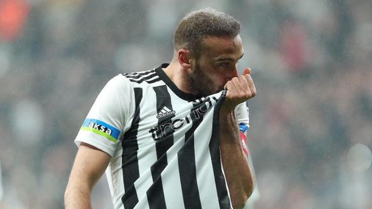 Cenk Tosun hangi kulübün transfer teklifini reddettiğini açıkladı