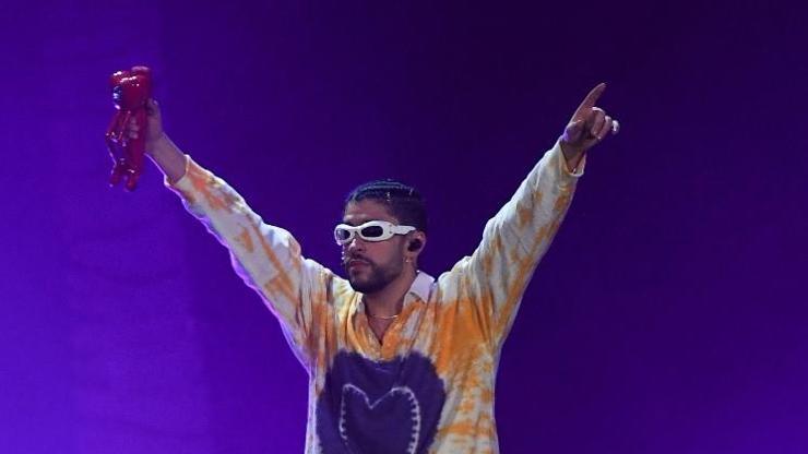 Bad Bunnyye eski sevgilisinden 40 milyon dolarlık dava