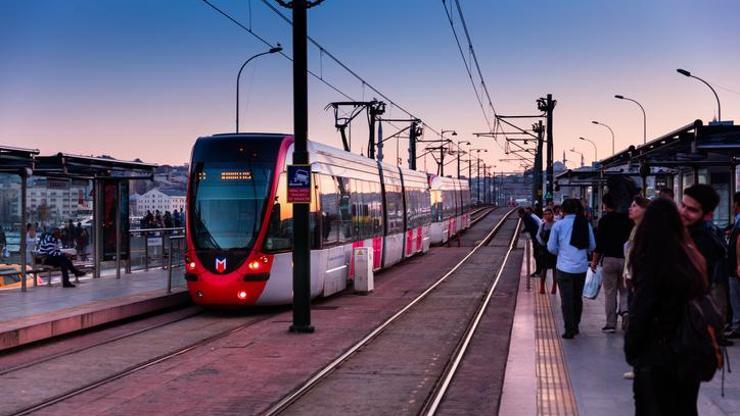 Ramazan toplu taşıma saatleri 2023 Ramazanda Metro, Marmaray, Metrobüs, İETT Seferleri saat kaça kadar