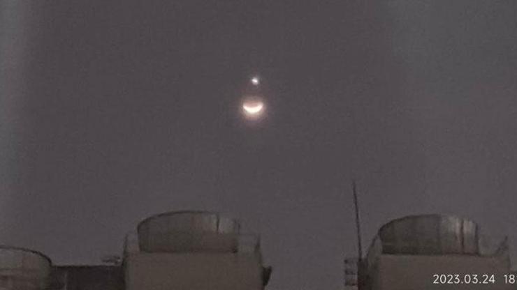 Görüntü Tayvandan Ay ile Venüsün buluşması Türk bayrağını andırdı