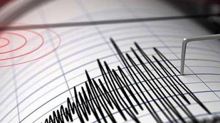 Son dakika: İzmirde korkutan deprem