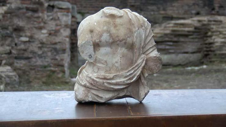 Saraçhane Arkeoloji Parkında Roma dönemine ait heykel bulundu