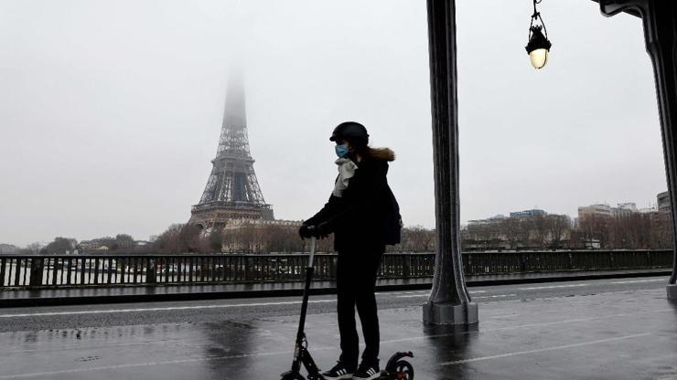 Parisliler hayır oyu kullandı: Dünyada kiralık skutırları yasaklayan ilk şehir oldu