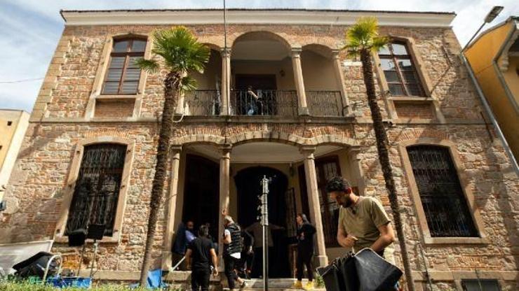 Bergama Belediyesinin tarihi hizmet binası film setine dönüştü