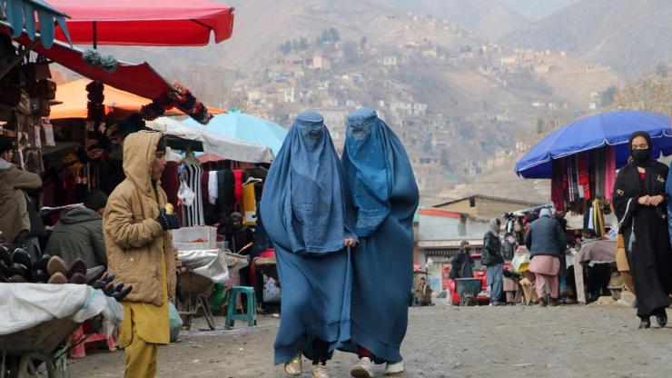 Taliban, Afganistanda kadınların BM için çalışmasını yasakladı