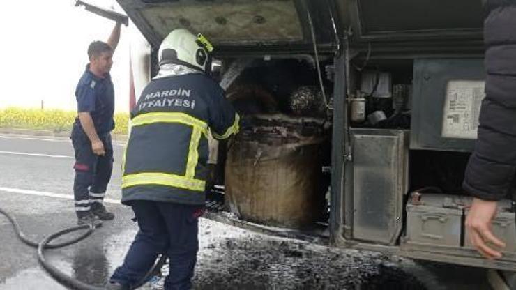 Nusaybinde seyir halindeki yolcu otobüsünün motoru yandı