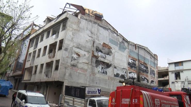 Güngörende boşaltılan binanın çatısında çökme