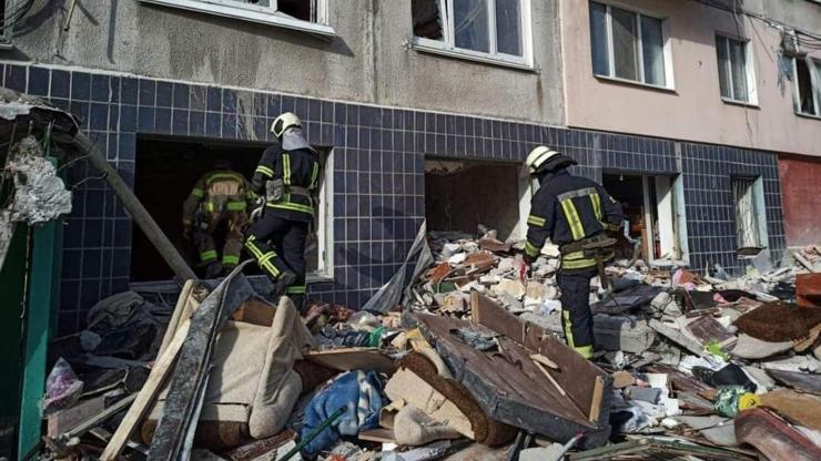 Rusya, Donetsk’te 5 katlı apartmanı vurdu: 11 ölü, 22 yaralı