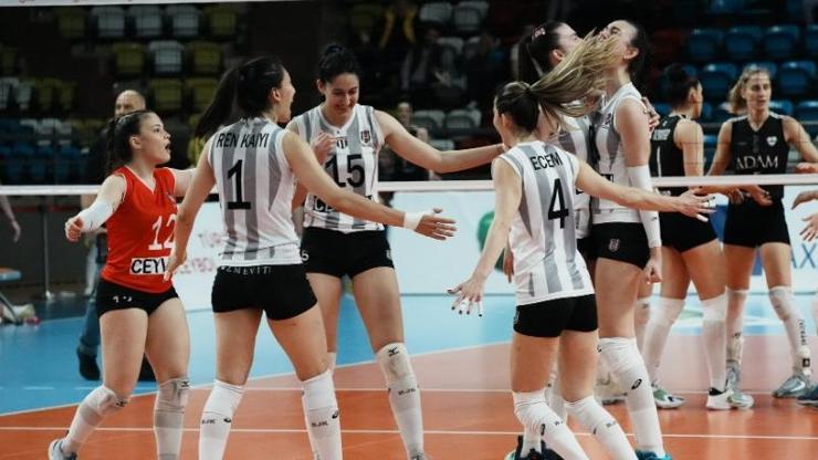 Beşiktaş Kadın Voleybol Takımı Sultanlar Ligine yükseldi