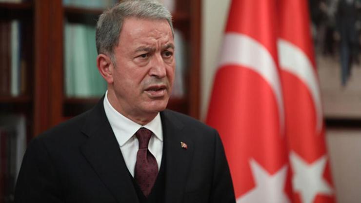 Bakan Akar: Teröristle arasına mesafe koymayanlara milletimiz prim vermeyecektir Bakan Akar: Teröristle arasına mesafe koymayanlara milletimiz prim vermeyecektir