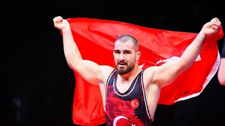 Feyzullah Aktürk üst üste ikinci kez Avrupa şampiyonu oldu