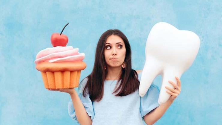 Şekerin gülüşünüze etkisi Dişlerinizi şekerden nasıl korursunuz