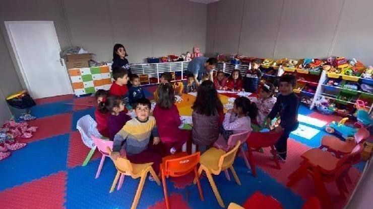 Kahramanmaraş'ta depremzede öğrencilere eğitim merkezi açıldı Kahramanmaraş'ta depremzede öğrencilere eğitim merkezi açıldı