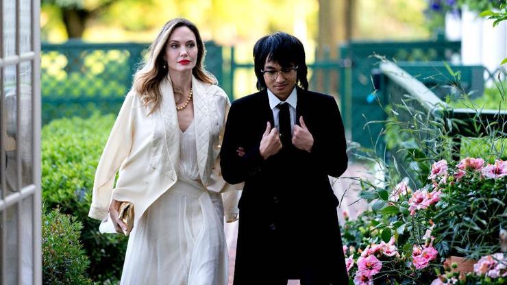 Angelina Jolie ve oğlu Maddox Beyaz Sarayda