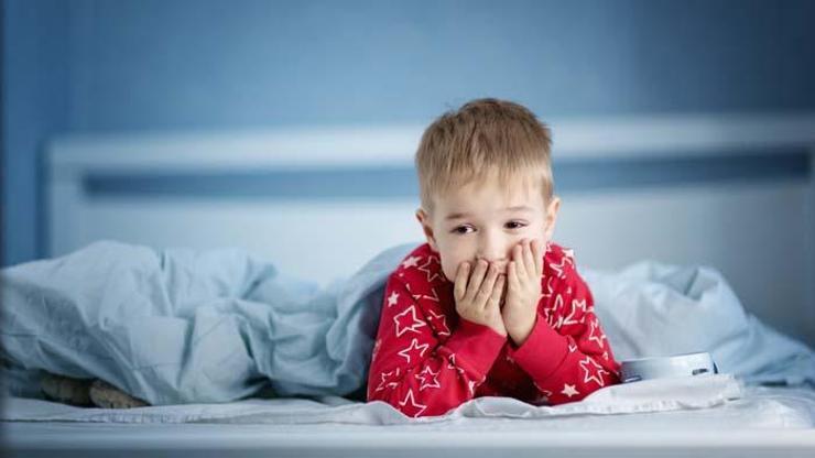 Çocukların uyku düzenini bozan etkenlere dikkat