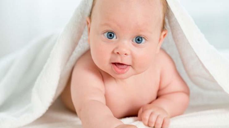 Bebeklerde sünnet ve fıtık cerrahisi