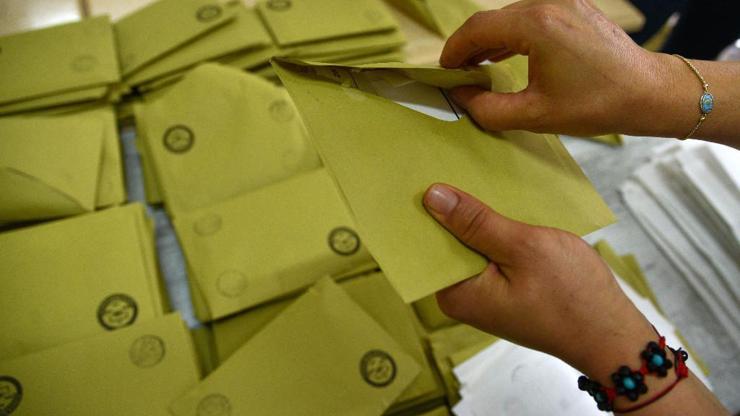 Son dakika... YSK kararı belli oldu: 5 ülkede oy verme süresi uzatıldı