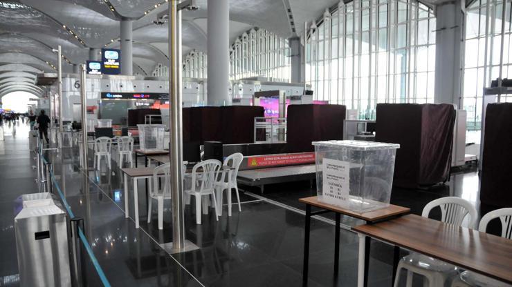 İstanbul Havalimanında 2. tur için seçim sandıkları hazır