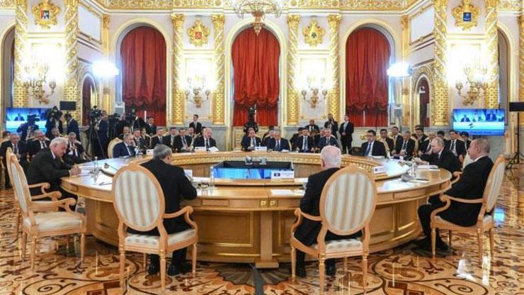 Aliyev ve Paşinyan arasında 'Zengezur' gerilimi