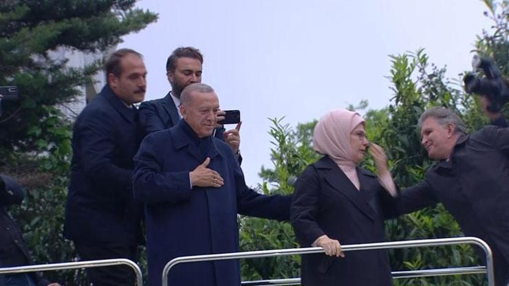 Ünlülerden Cumhurbaşkanı Erdoğana tebrik mesajı