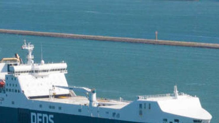 Türkiyeden kalkan gemide kaçak krizi İtalyada müdahale edildi