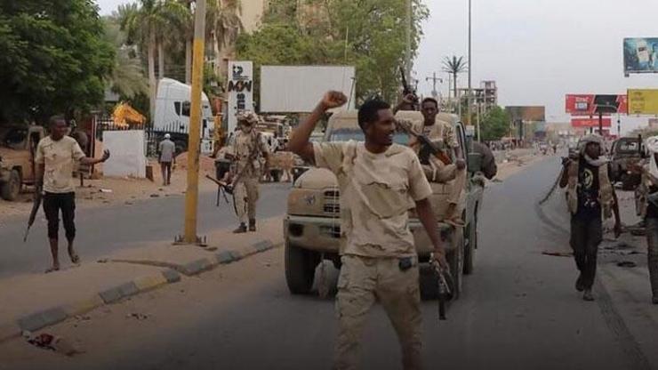 15 Nisandan beri çatışmalar devam ediyordu... Sudanda 72 saatlik yeni karar