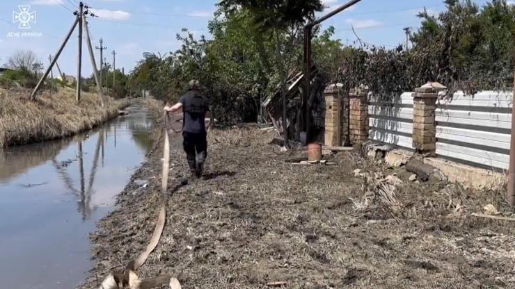 Ukrayna İçişleri Bakanlığı: Herson’da su seviyesi 11 santimetre düştü