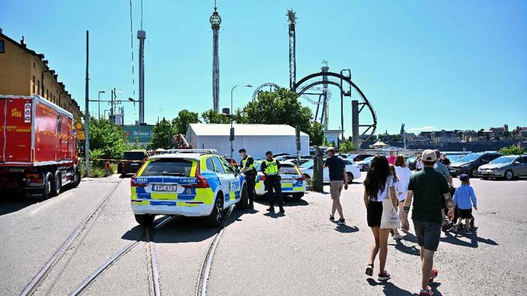 İsveç’te lunapark kazası: Hız treni raydan çıktı