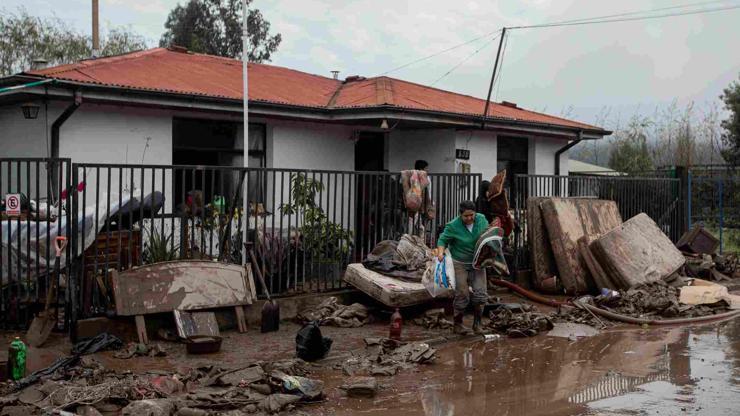 Şilide sel felaketi: Binden fazla ev yıkıldı