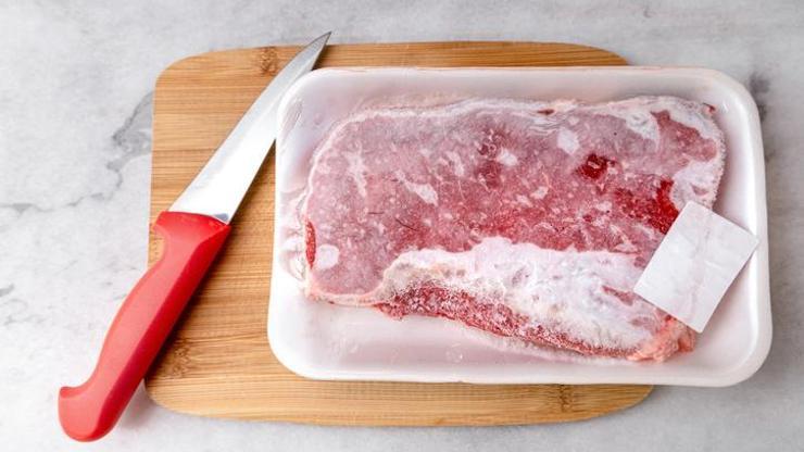 Eti buzluğa atarken dikkat Bu hata sağlığınızdan ediyor...