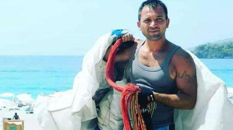 Feci kaza Yamaç paraşütü yaparken denize çakılıp hayatını kaybetti