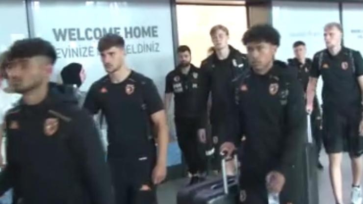 Hull City, hazırlık kampı için İstanbula geldi