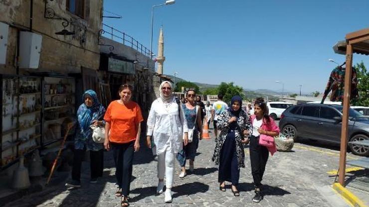 Akdeniz Belediyesi’nden kadınlara bayram hediyesi