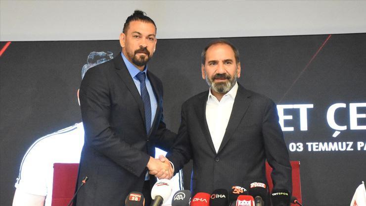 Sivasspor, Servet Çetin ile sözleşme imzaladı