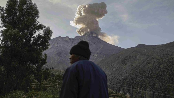 Peru’da yanardağ alarmı: Acil durum ilan edildi