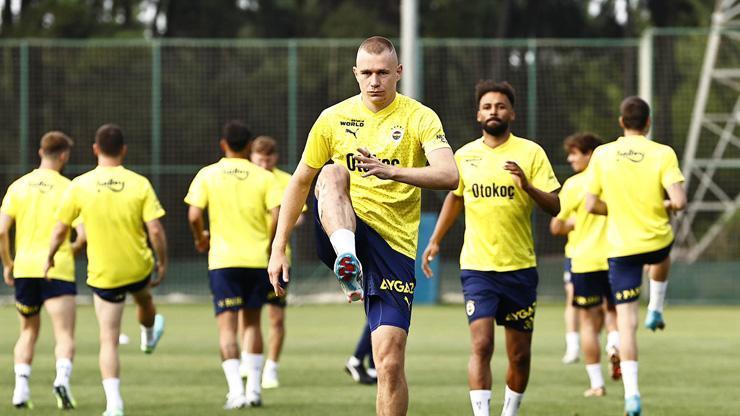 Fenerbahçenin Rusya kampı kadrosu belli oldu