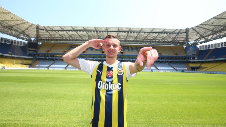 Fenerbahçe, Sebastian Szymanskiyi açıkladı