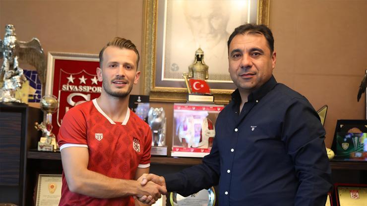 Sivasspor, Abdulkadir Parmakı kadrosuna kattı