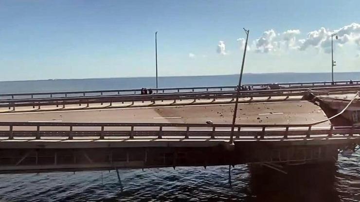 Rusya, Kerç Köprüsünün kısmen açıldığını duyurdu