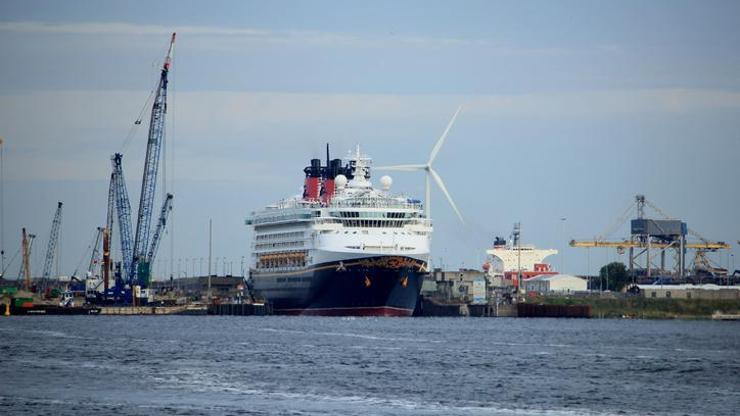Amsterdam, turist sayısını azaltmayı amaçlıyor: Büyük yolcu gemilerine yasak