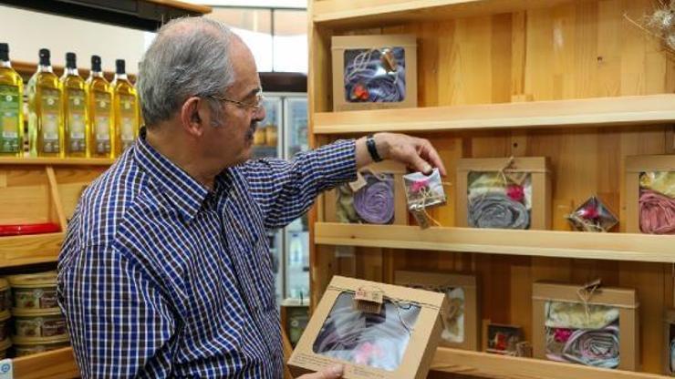 Eskişehir'de Midas İpek Evi'nin ürünleri satışa çıkarıldı Eskişehir'de Midas İpek Evi'nin ürünleri satışa çıkarıldı