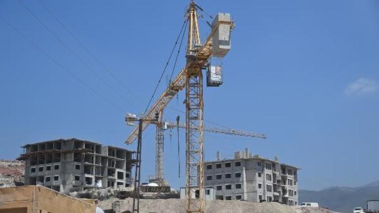 Hasanbeyli’de deprem konutları yükseliyor Hasanbeyli’de deprem konutları yükseliyor
