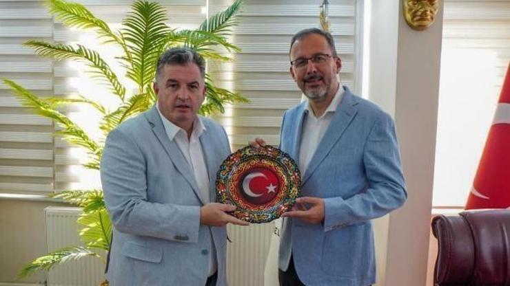 AK Parti İzmir Milletvekili Kasapoğlu yapımında sona gelinen Kınık Çocuk Köyü'nde inceleme yaptı
