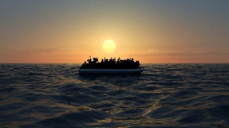 İtalya açıklarında sığınmacı teknesi battı: 41 ölü
