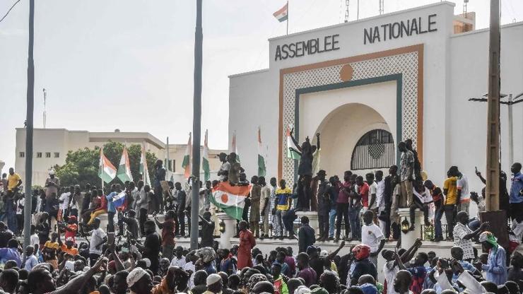 Nijerde darbe liderleri, yeni hükümeti kurduklarını duyurdu