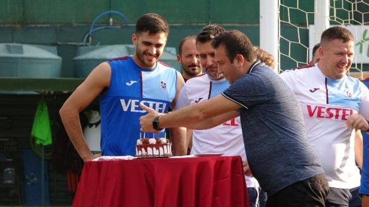 Trabzonsporda Maxi Gomezin doğum günü kutlandı