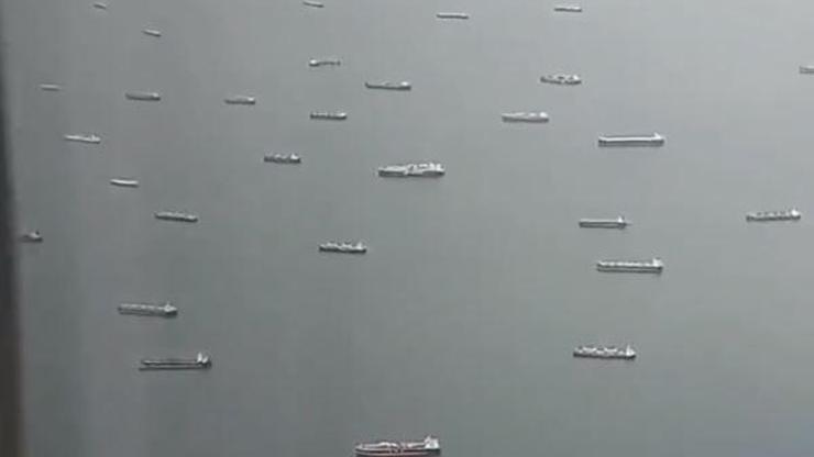 Yeni küresel krizin adı olabilir Panama Kanalında yüzlerce gemi sıkıştı